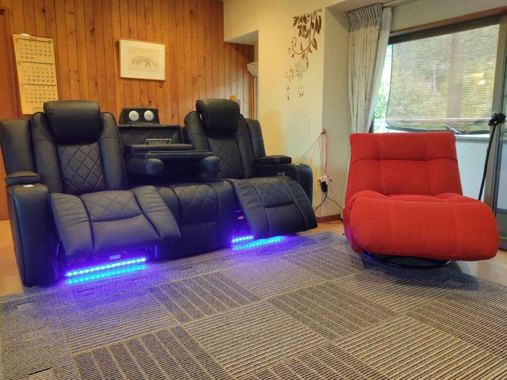 今回納品させていただいた『51151M』(右)と『1003#』(左)